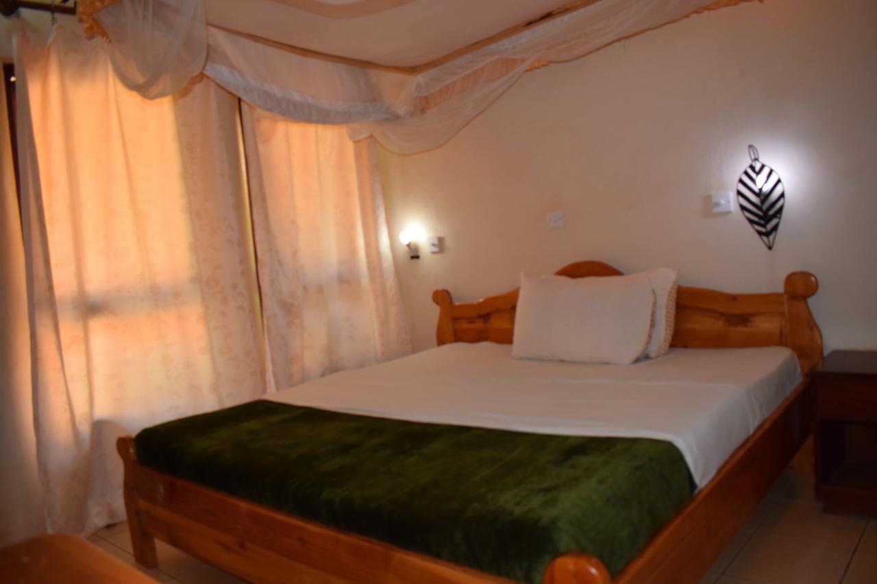 Ngorongoro Lodge Карату Экстерьер фото