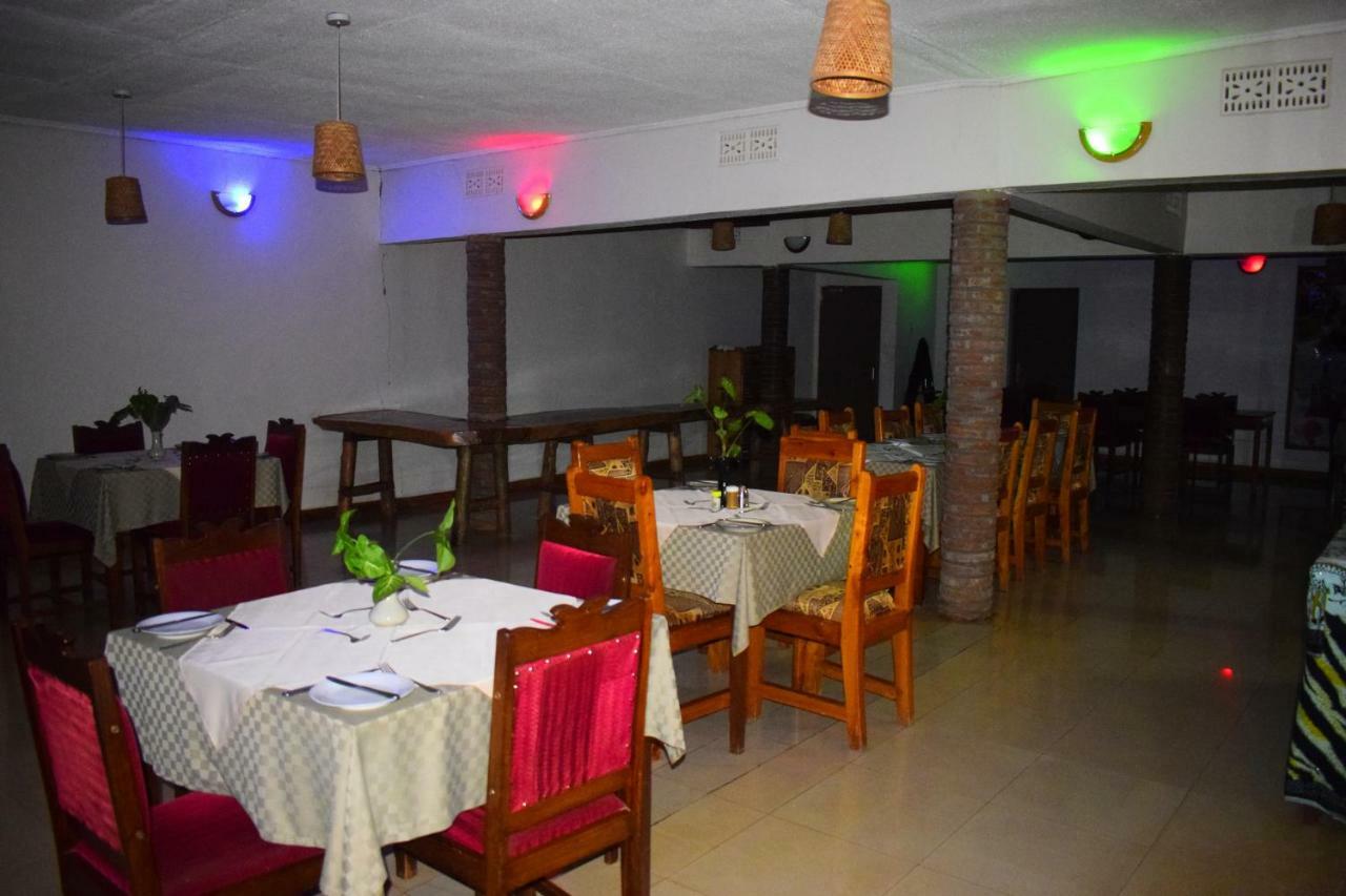 Ngorongoro Lodge Карату Экстерьер фото