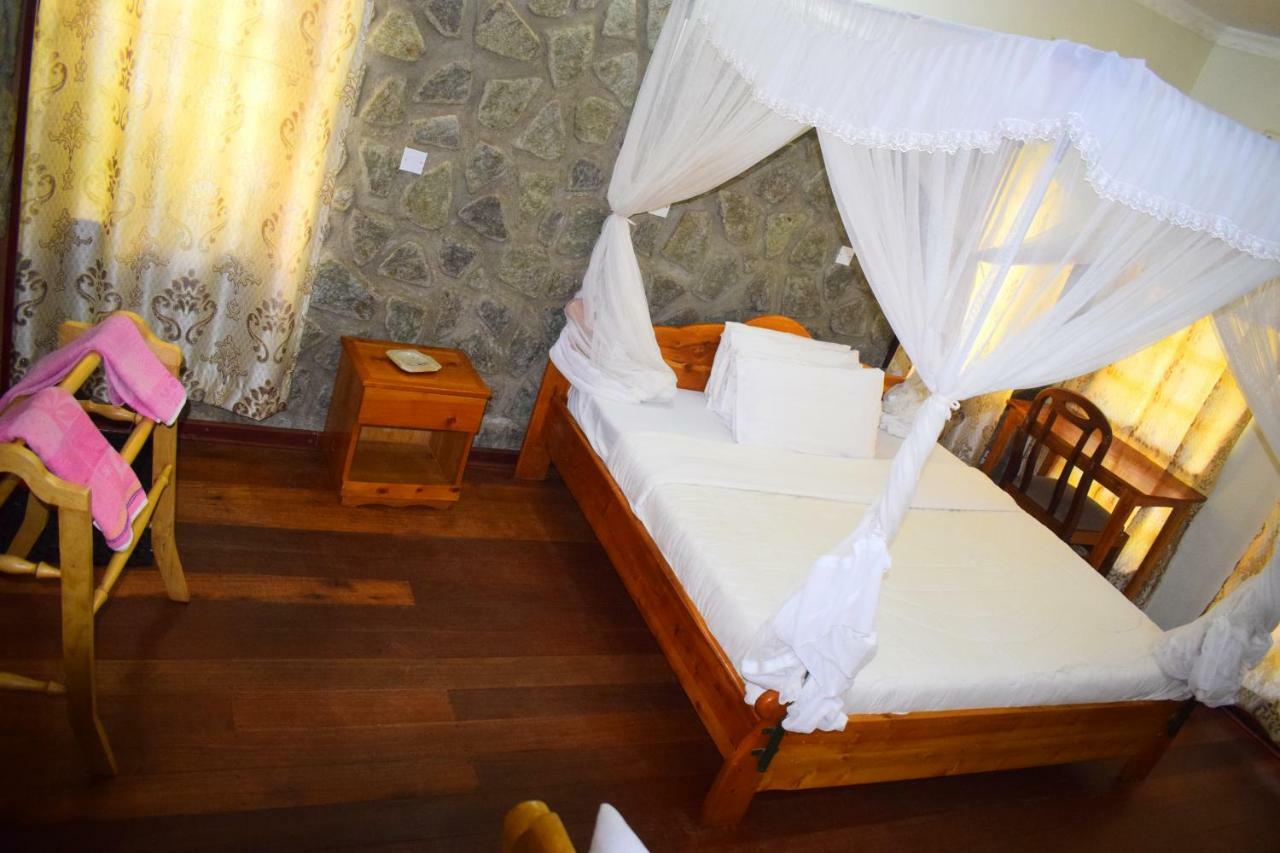Ngorongoro Lodge Карату Экстерьер фото